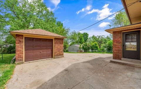 764 Pine St, Elgin, IL 60123 photo 23