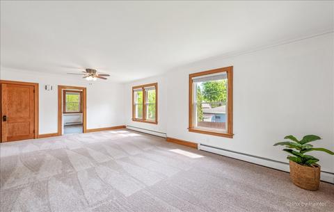 764 Pine St, Elgin, IL 60123 photo 5