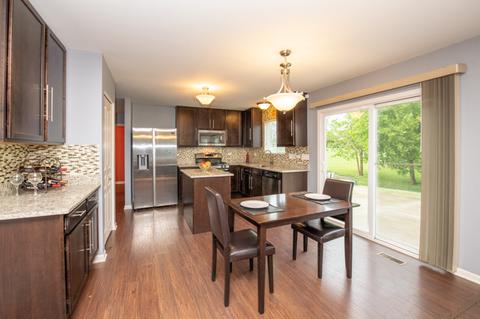 39778 Waterloo Dr, Beach Park, IL 60083 photo 5