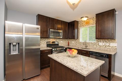 39778 Waterloo Dr, Beach Park, IL 60083 photo 3