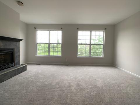 632 Declaration Ln, Aurora, IL 60502 photo 3