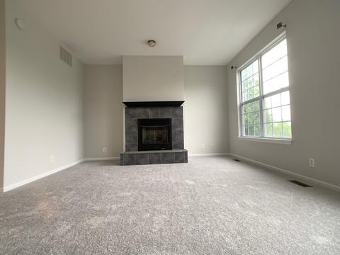 632 Declaration Ln, Aurora, IL 60502 photo 4