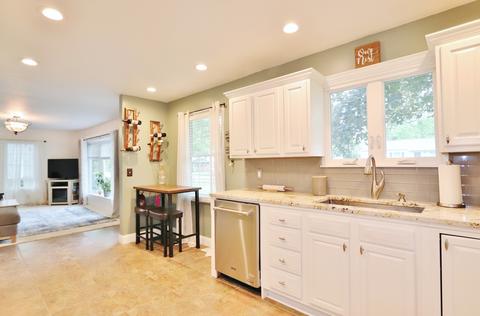 206 Renfrew Ave, Dwight, IL 60420 photo 5