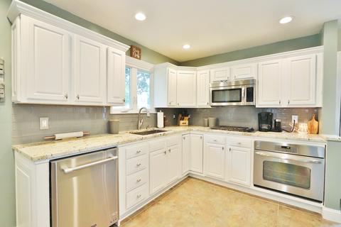 206 Renfrew Ave, Dwight, IL 60420 photo 2