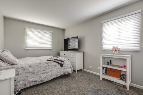 1685 Bedford Rd, Hoffman Estates, IL 60169 photo 13