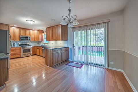 1262 Sarasota Dr, Wheeling, IL 60090 photo 6