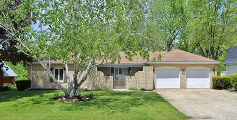 504 Briar Ln, Morris, IL 60450 photo 1