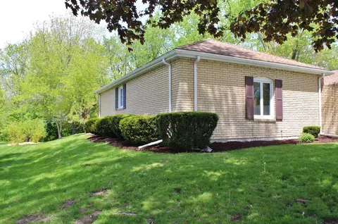 504 Briar Ln, Morris, IL 60450 photo 9