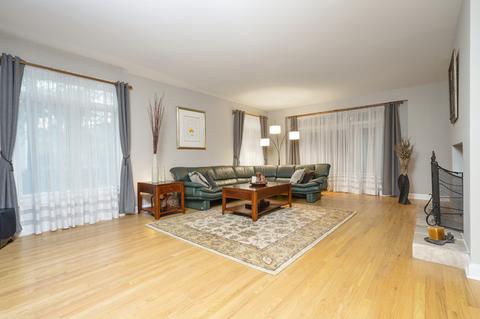 3755 Maple Ave, Northbrook, IL 60062 photo 15
