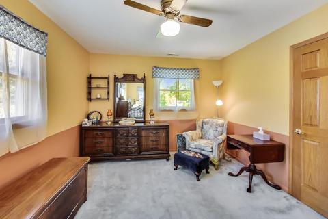 315 E Ardmore Ave, Roselle, IL 60172 photo 26