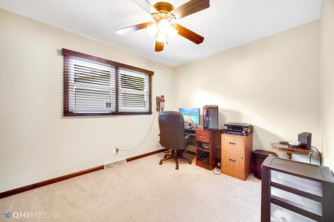 1338 Pappas Dr, Elgin, IL 60123 photo 12