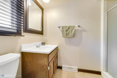 1338 Pappas Dr, Elgin, IL 60123 photo 16