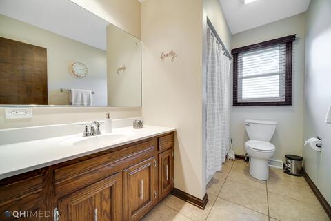 1338 Pappas Dr, Elgin, IL 60123 photo 17