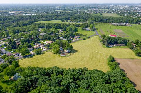 16938 S Lily Cache Rd, Plainfield, IL 60586 photo 3