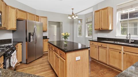 4541 Jenna Rd, Glenview, IL 60025 photo 3