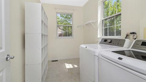 4541 Jenna Rd, Glenview, IL 60025 photo 7