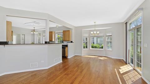 4541 Jenna Rd, Glenview, IL 60025 photo 2