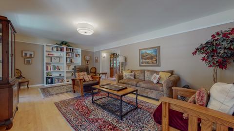 1001 Arbor Ct, Wheaton, IL 60189 photo 5