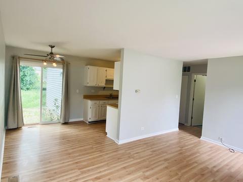 3317 Fox Hill Rd, Aurora, IL 60504 photo 3