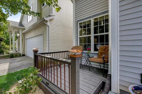 1753 Hazelnut Ln, Aurora, IL 60504 photo 2