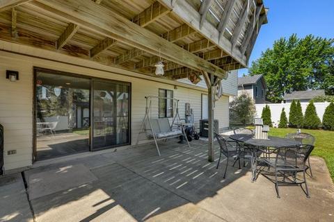 2330 Waterfall Ln, Hanover Park, IL 60133 photo 30
