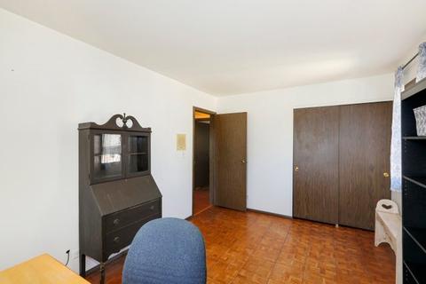2330 Waterfall Ln, Hanover Park, IL 60133 photo 17