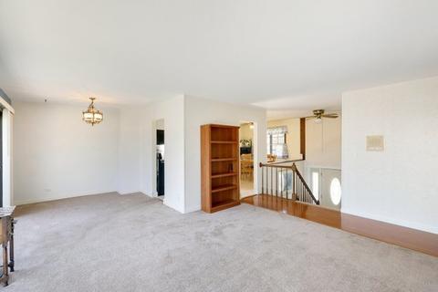 2330 Waterfall Ln, Hanover Park, IL 60133 photo 7