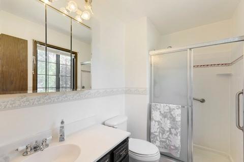2330 Waterfall Ln, Hanover Park, IL 60133 photo 15