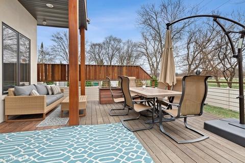 856 Appletree Ln, Deerfield, IL 60015 photo 32