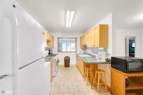 17057 Chicago Ave, Lansing, IL 60438 photo 7