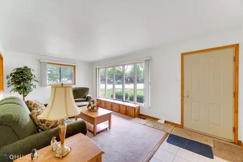 17057 Chicago Ave, Lansing, IL 60438 photo 4