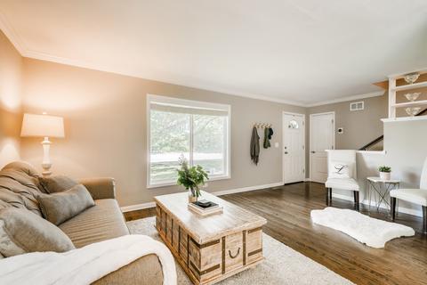 1229 S Naperville Rd, Wheaton, IL 60189 photo 4