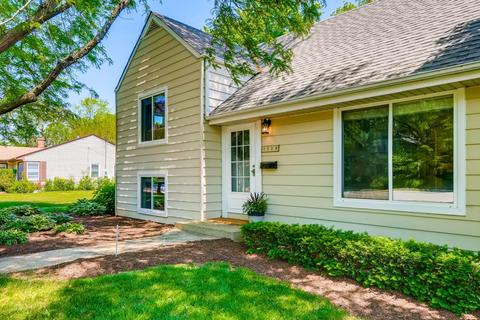 1229 S Naperville Rd, Wheaton, IL 60189 photo 2