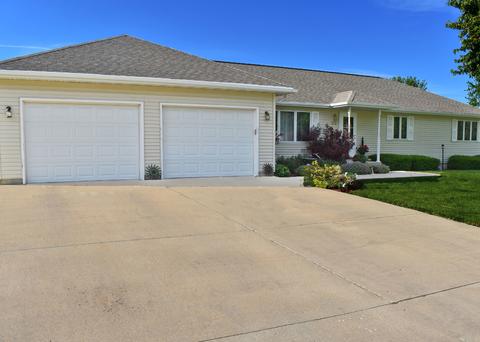 173 Valley View Dr, Seneca, IL 61360 photo 1