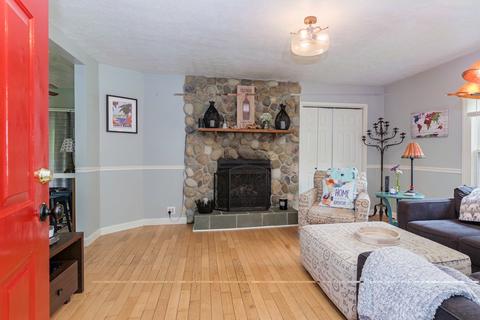 202 S Walnut St, Arrowsmith, IL 61722 photo 15