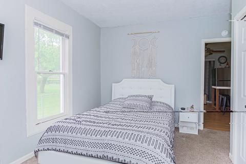 202 S Walnut St, Arrowsmith, IL 61722 photo 22