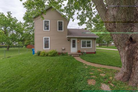 202 S Walnut St, Arrowsmith, IL 61722 photo 3