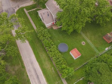 202 S Walnut St, Arrowsmith, IL 61722 photo 6
