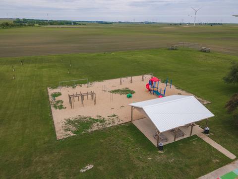 202 S Walnut St, Arrowsmith, IL 61722 photo 8
