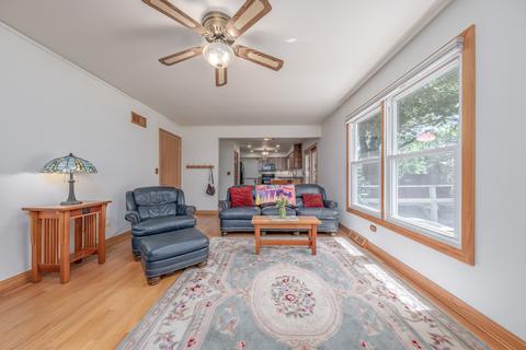 1995 Murcer Ln, Elgin, IL 60123 photo 4