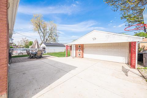 1533 Victoria Ave, Berkeley, IL 60163 photo 25