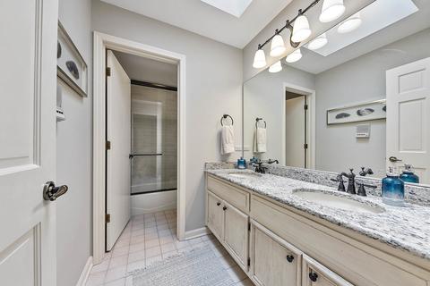 1264 Brighton Dr, Wheaton, IL 60189 photo 22