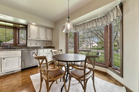 1264 Brighton Dr, Wheaton, IL 60189 photo 10