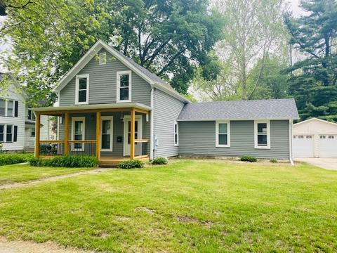 607 E Chamberlin St, Dixon, IL 61021 photo 1