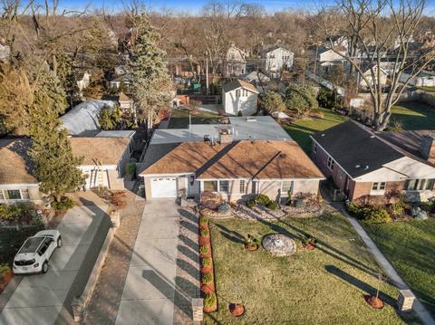 321 Desplaines Ave, Riverside, IL 60546 photo 48