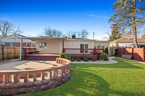 321 Desplaines Ave, Riverside, IL 60546 photo 42