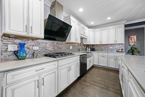 321 Desplaines Ave, Riverside, IL 60546 photo 30