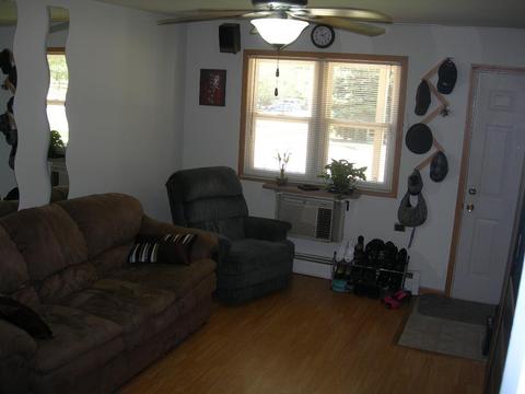 75 Willard Ave #6, Elgin, IL 60120 photo 4
