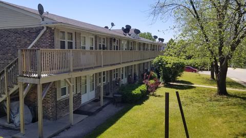 75 Willard Ave #6, Elgin, IL 60120 photo 2
