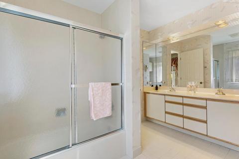 4159 Picardy Dr, Northbrook, IL 60062 photo 18